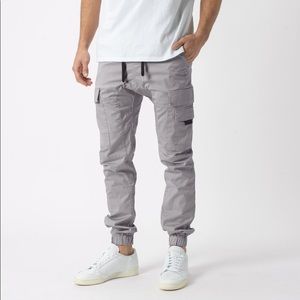 ZANEROBE SURESHOT LIGHTWEIGHT CARGO JOGGER CEMENT